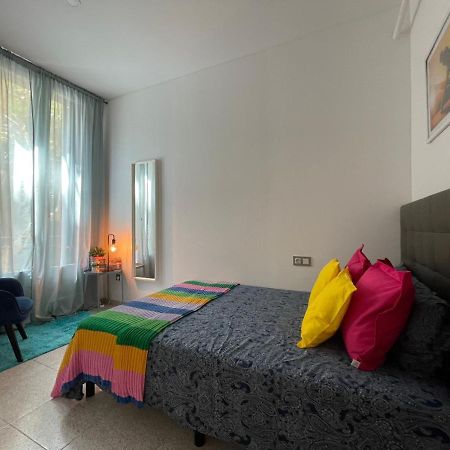Plaza Universidad Rooms Barcelona Luaran gambar