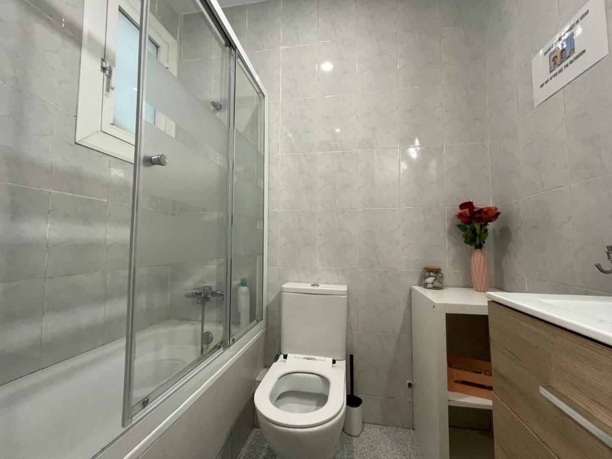 Plaza Universidad Rooms Barcelona Luaran gambar