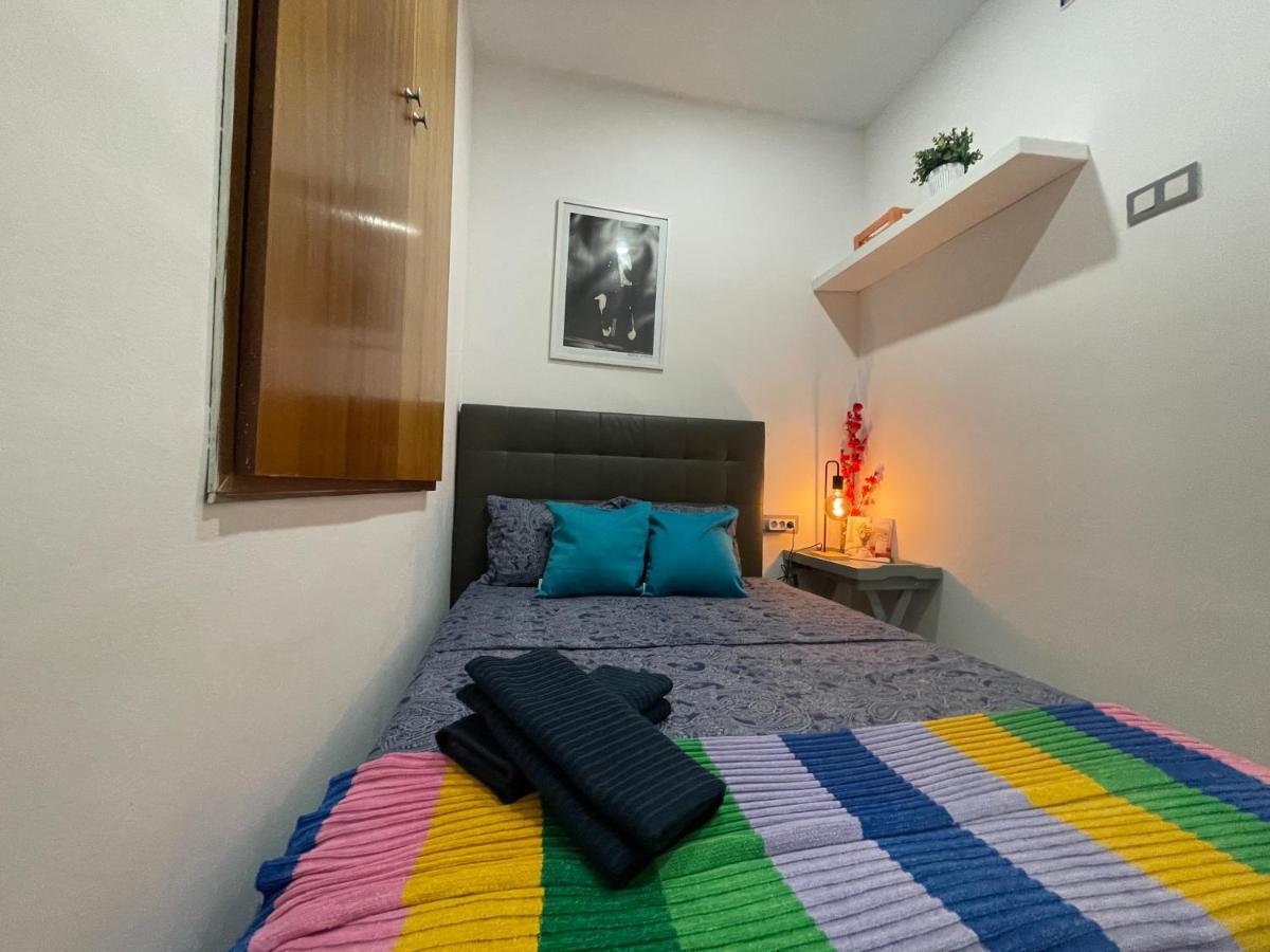 Plaza Universidad Rooms Barcelona Luaran gambar
