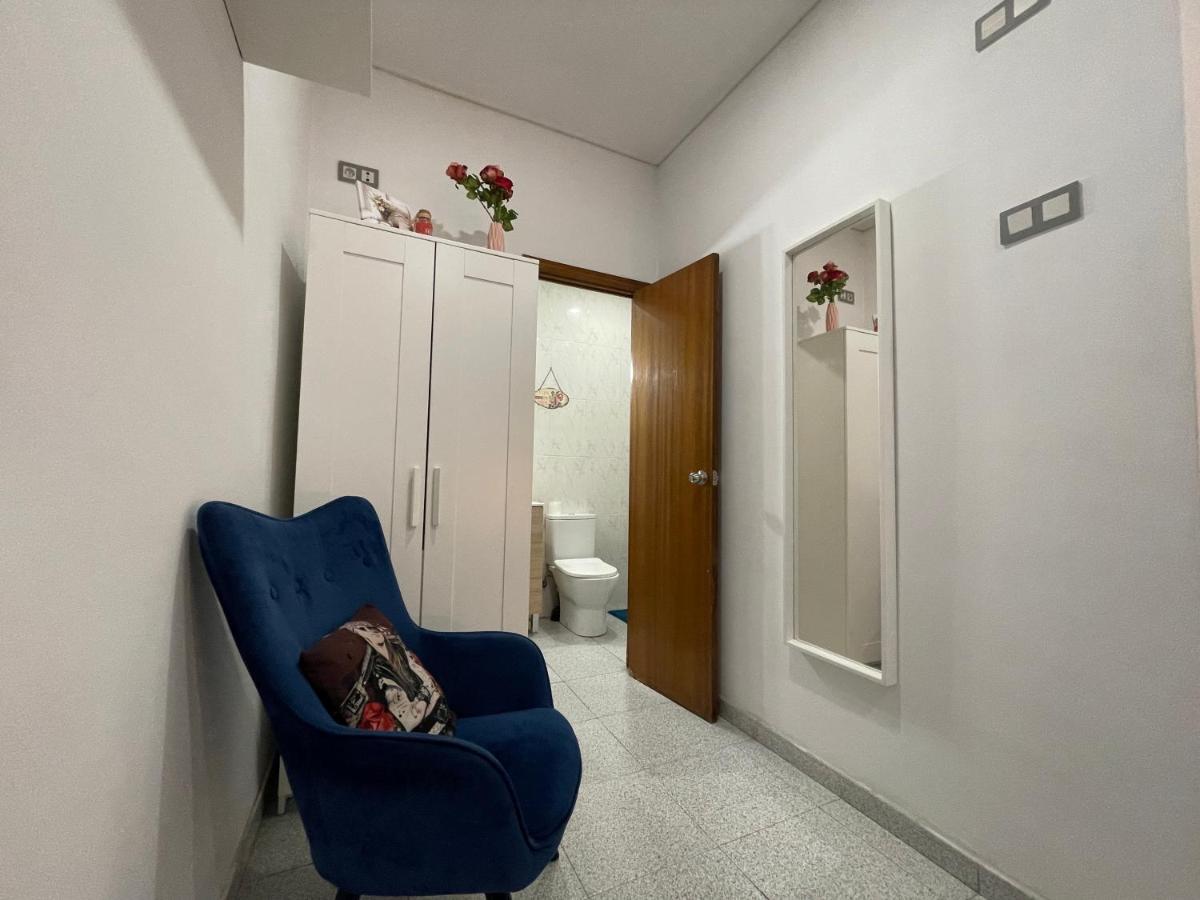Plaza Universidad Rooms Barcelona Luaran gambar