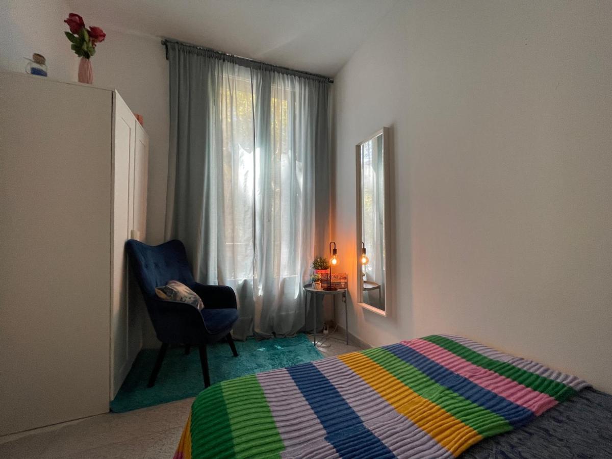 Plaza Universidad Rooms Barcelona Luaran gambar
